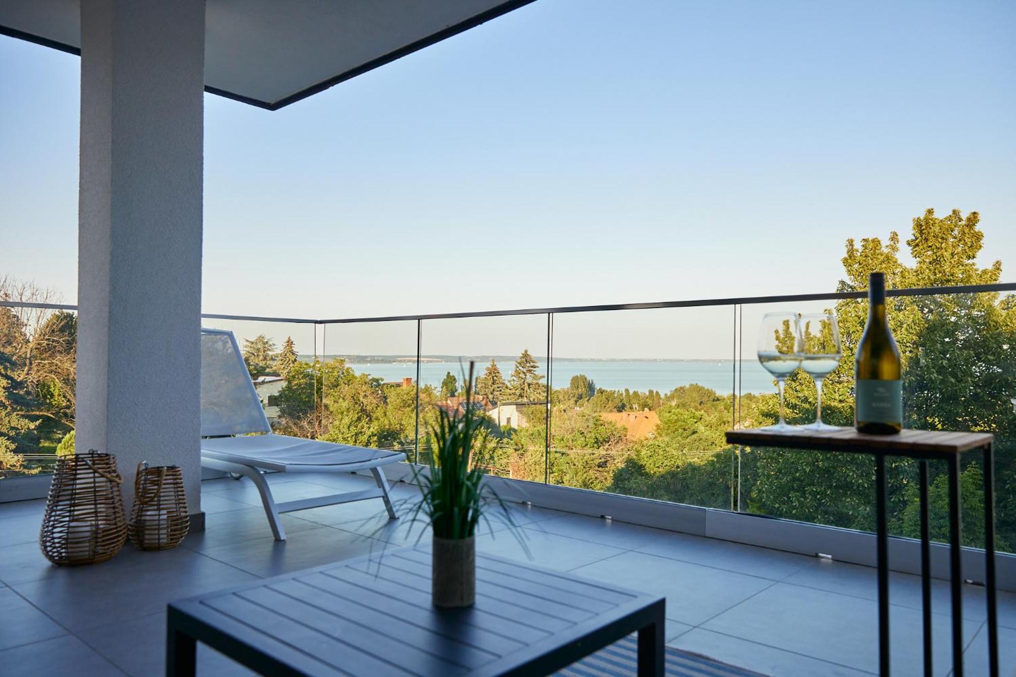 Lake Spirit Boutique Apartments Balatonalmadi Exterior photo