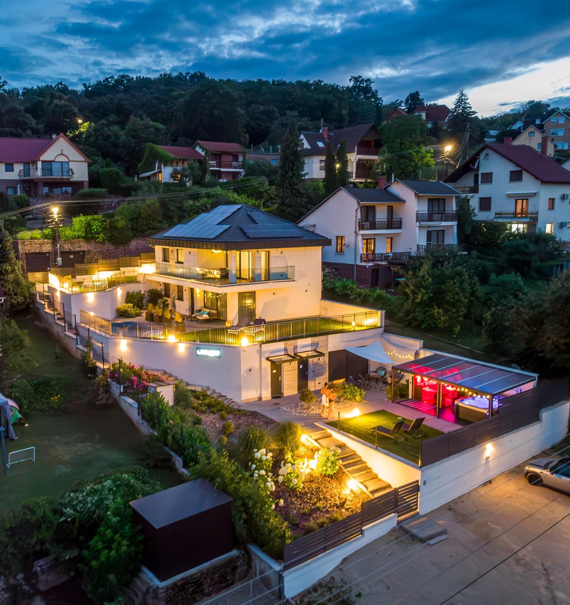 Lake Spirit Boutique Apartments Balatonalmadi Exterior photo
